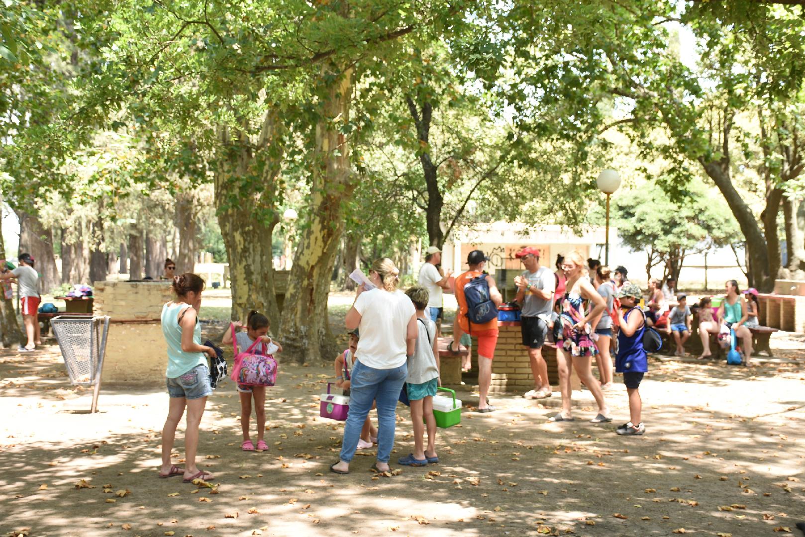 Alberto Mastantuono - ComenzÃ³ la Colonia de Vacaciones Municipal "Arcoiris"