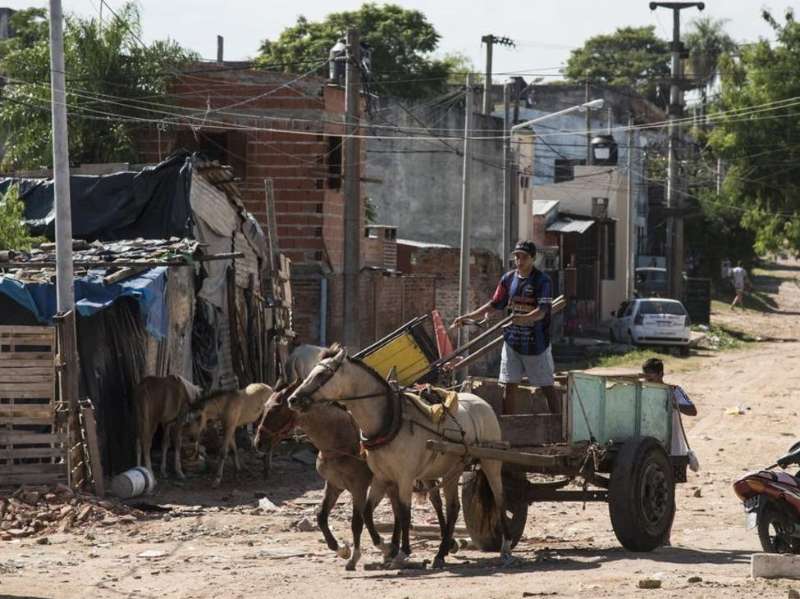 El Ã­ndice de pobreza subiÃ³ al 42% al cierre del segundo semestre de 2020