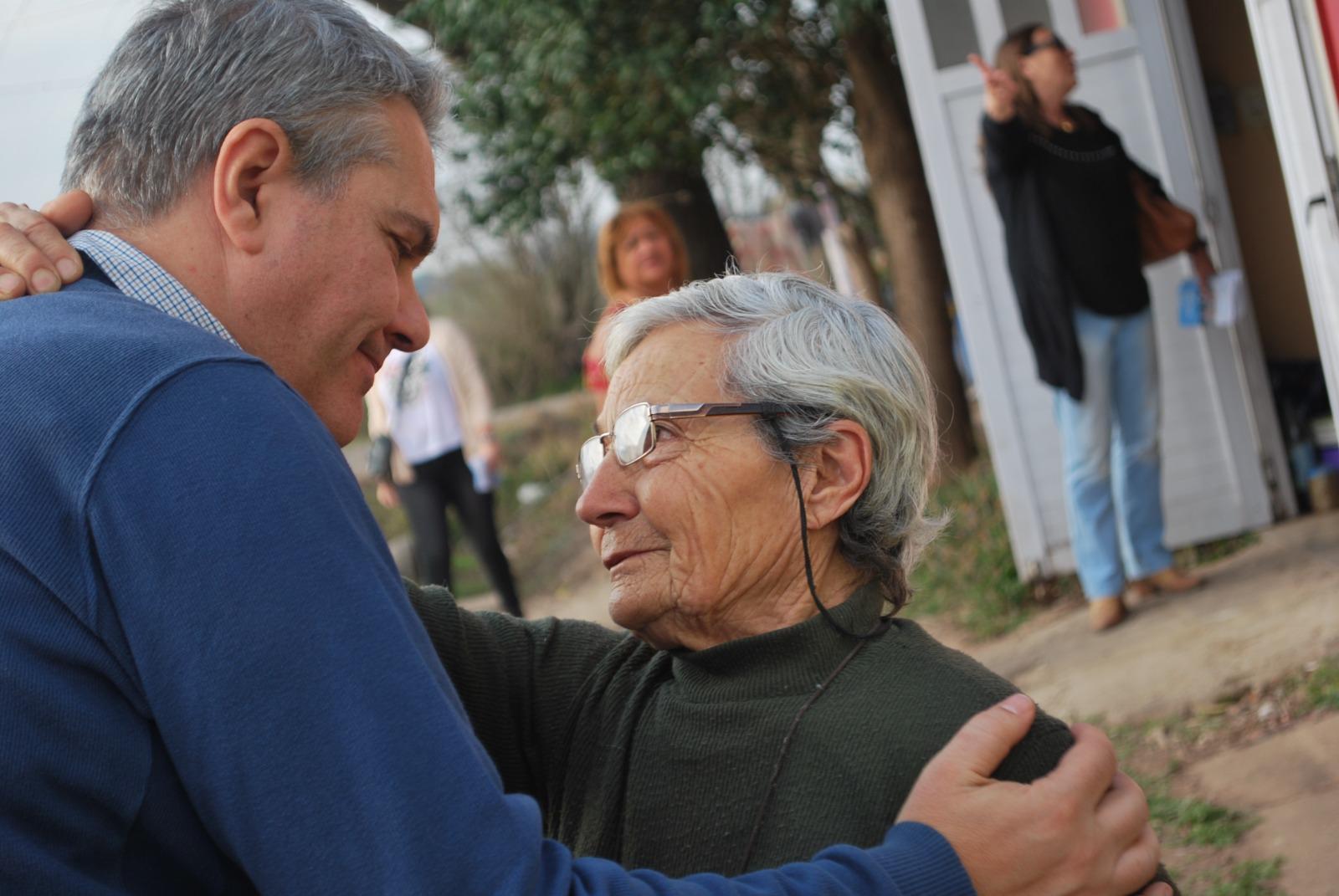 Siguen las visitas de Darío Golía a vecinos y vecinas