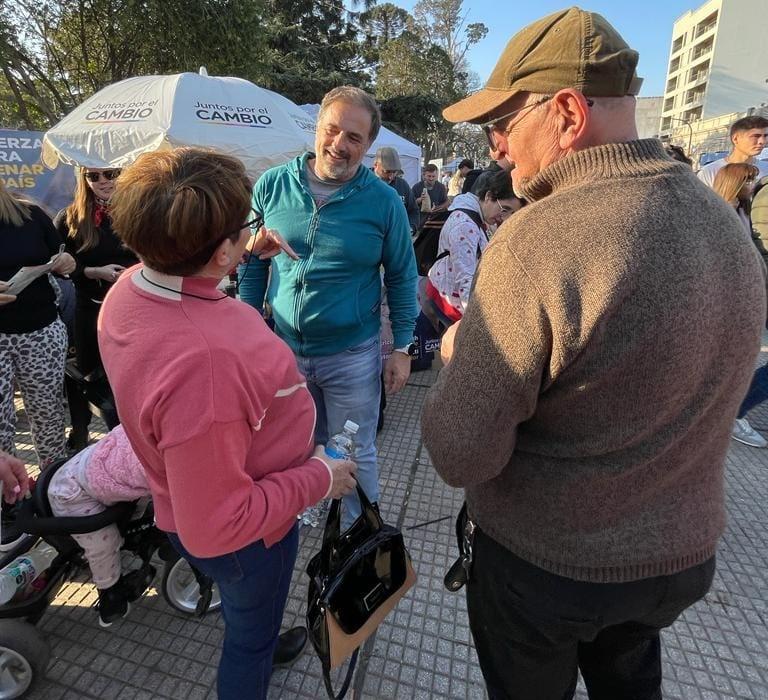 Fabio Di Palma estuvo de campaña en Plaza San Martín