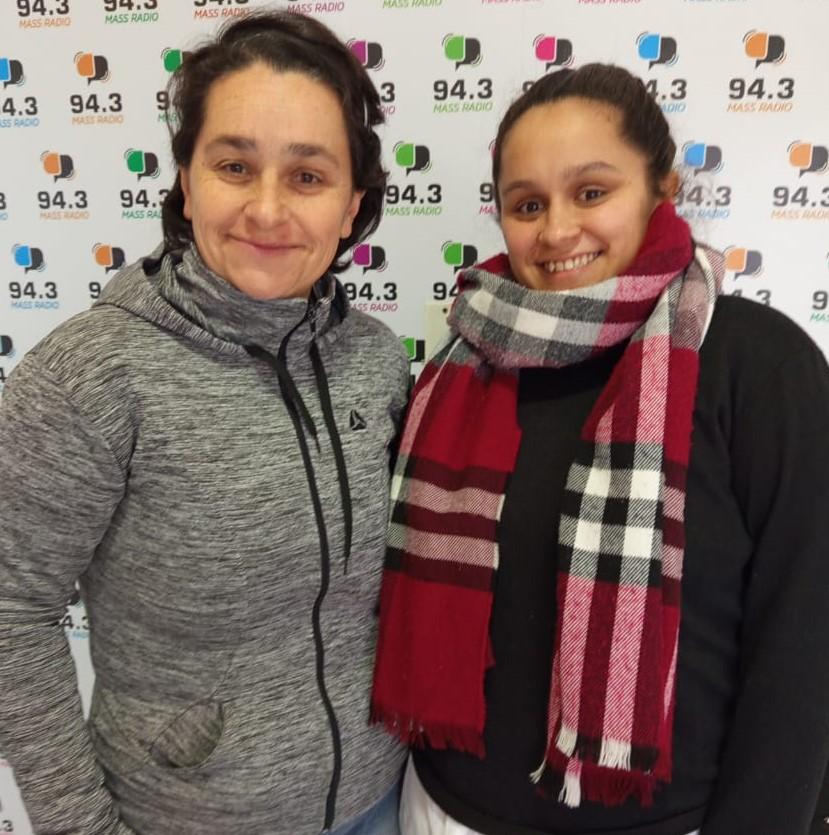 Silvia Márquez y Micaela Fonseca: curso de lengua de señas