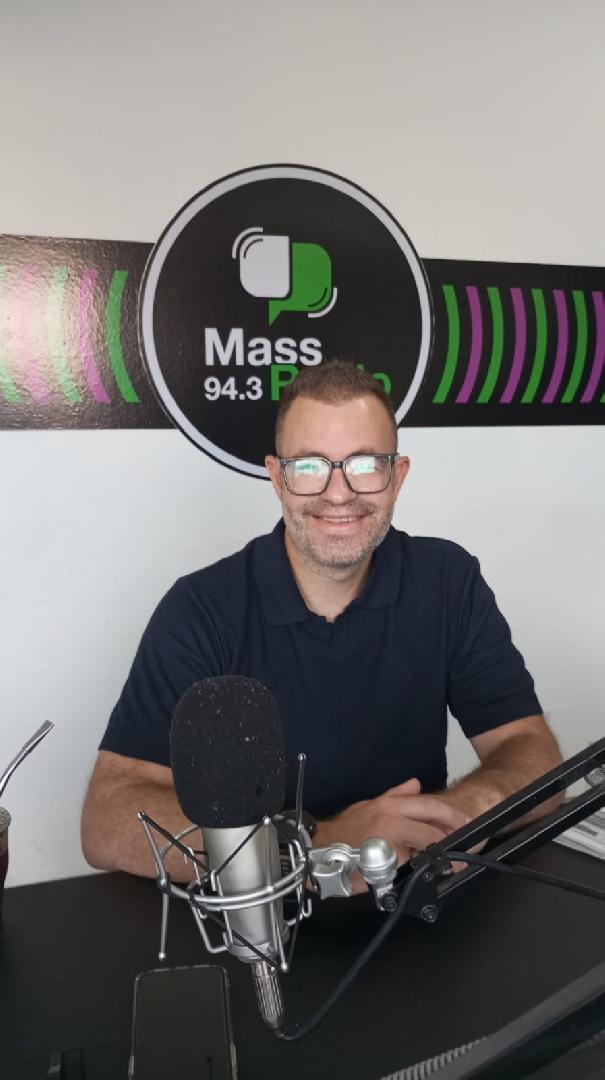 TOMAS DOMINGUEZ - Nadie se salva solo. La única salida es colectiva, con más trabajo, más producción y más derechos