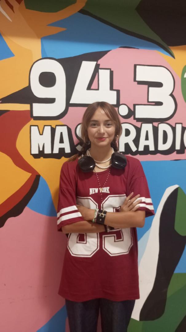 TANIA ZIRR - Joven artista de 15 años participó en la vigilia del 24 de marzo con una obra en Plaza Necochea