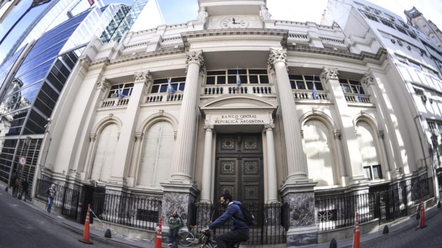 El Central limitÃ³ el financiamiento en cuotas de pasajes y servicios en el exterior