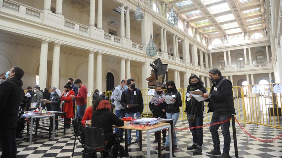 En Buenos Aires, Juntos y el Frente de Todos obtuvieron 15 bancas cada uno para Diputados nacionales