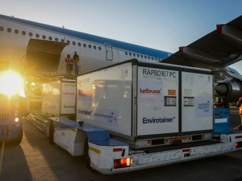 PartiÃ³ un nuevo vuelo a China en busca de 1 millÃ³n de dosis mÃ¡s de Sinopharm