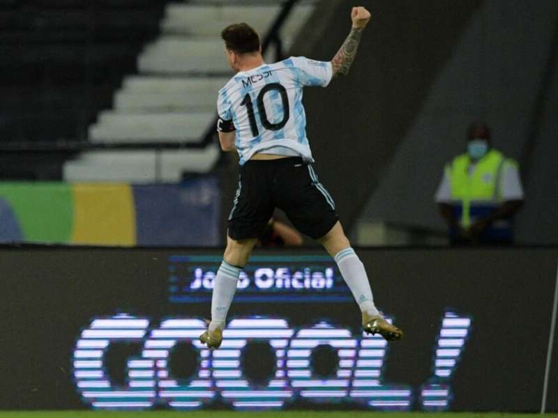 Argentina no supo mantener la ventaja e igualÃ³ 1-1 ante Chile en su debut en la Copa AmÃ©rica (VIDEO)