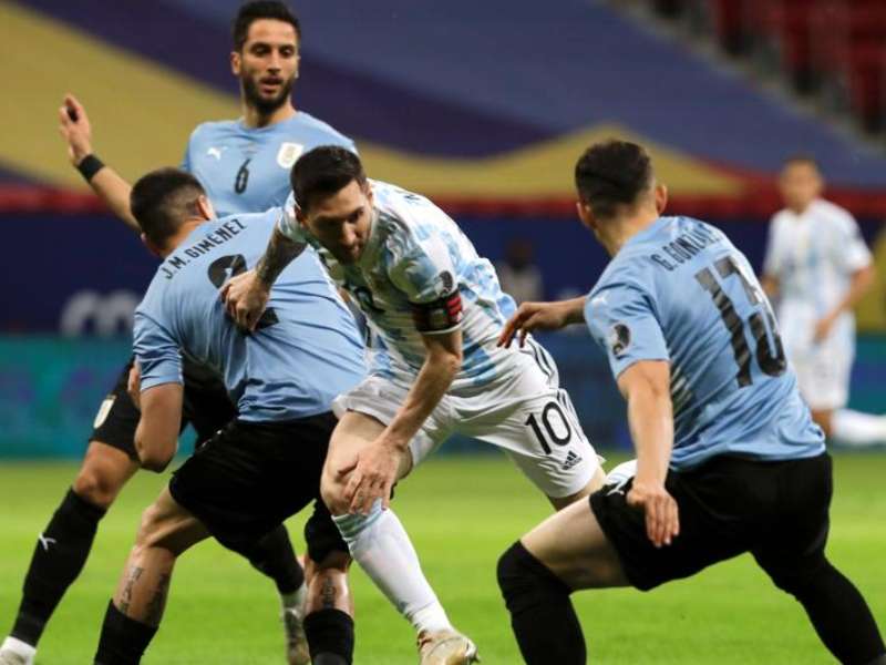 Argentina se quedÃ³ con el clÃ¡sico ante Uruguay por la Copa AmÃ©rica (VIDEO)