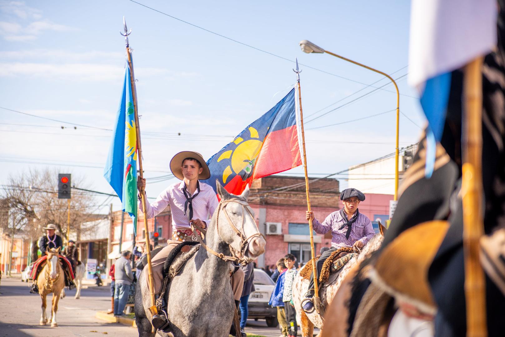 Se realizÃ³ el desfile de Centros Tradicionalistas