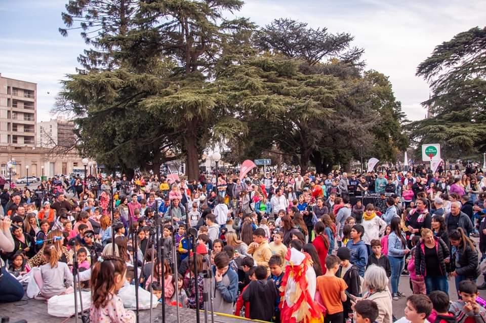 Se festejÃ³ el dÃ­a de la niÃ±ez frente a la Municipalidad